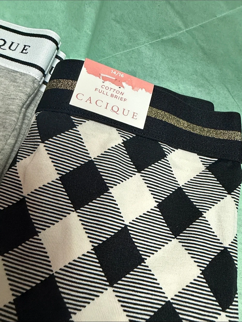 Cacique brand new